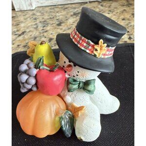 Sarah's Attic TopHat SnoWonders "Garden Goodies" Snowman Figurine #7982 New